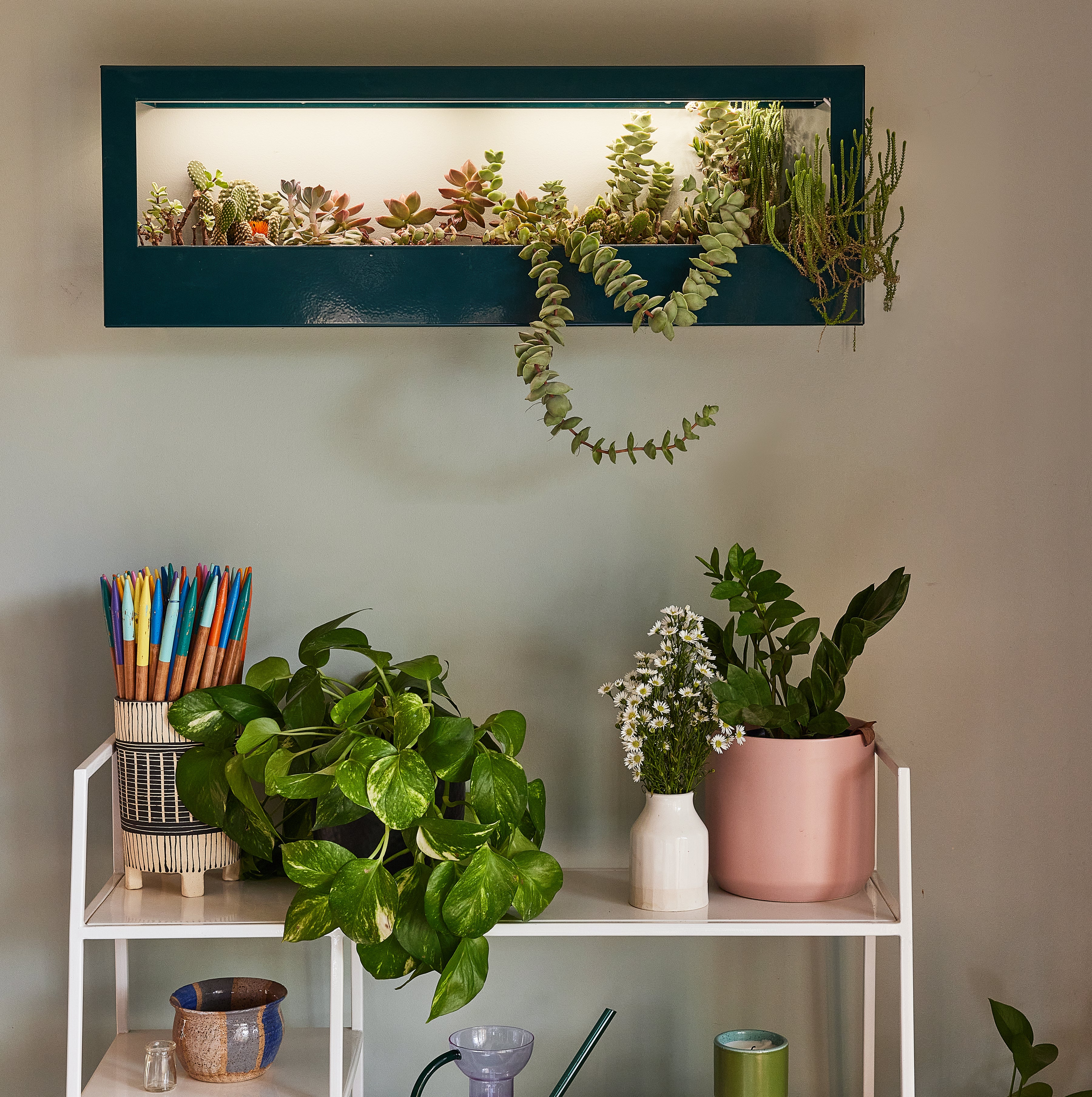 grow light for indoor plants Modern Sprout Smart Landscape Growframe