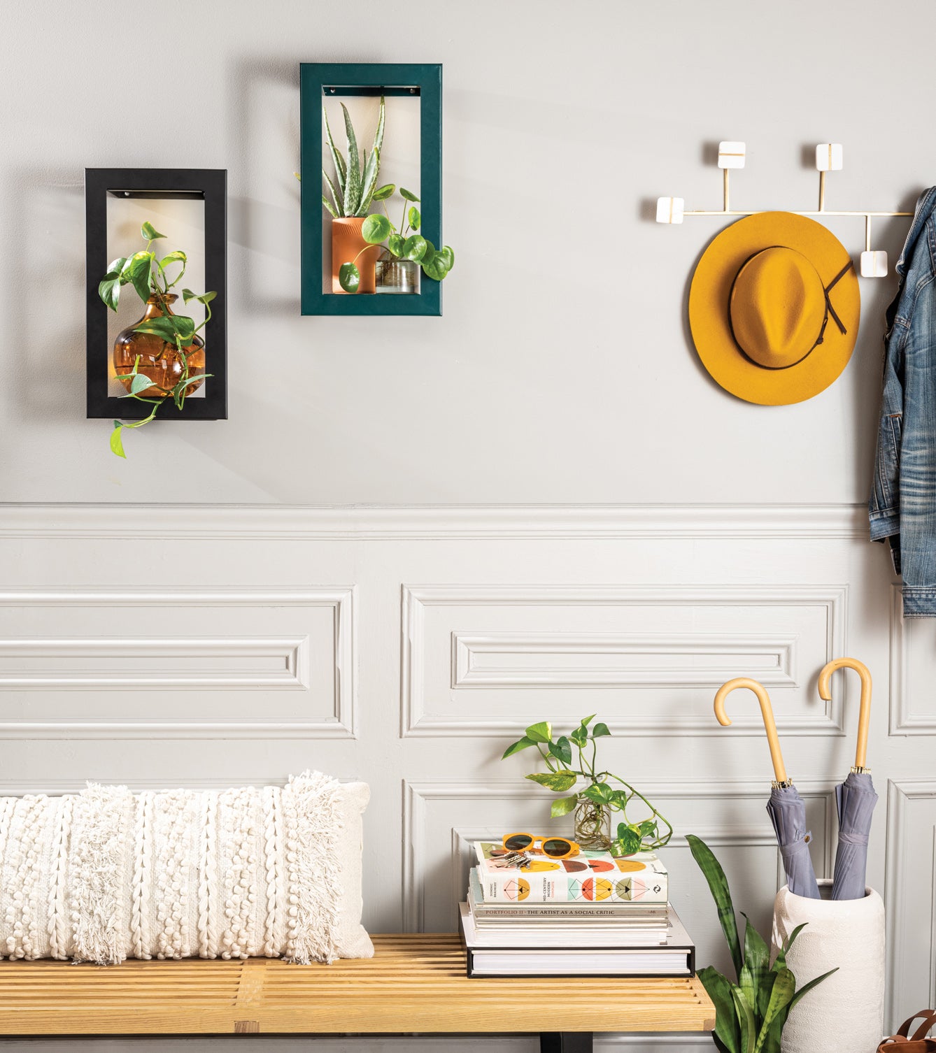 Portrait Growframe - Matte Black